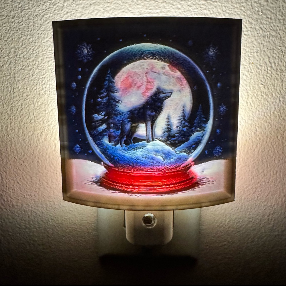 Wolf Snow Globe Night Light